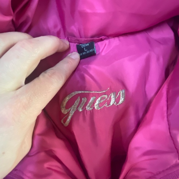 Women’s Guess Pink Puffer Large Jacket - Picture 2 of 4